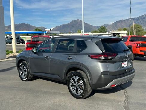 Used 2023 Nissan Rogue SV AWD/4WD image 8