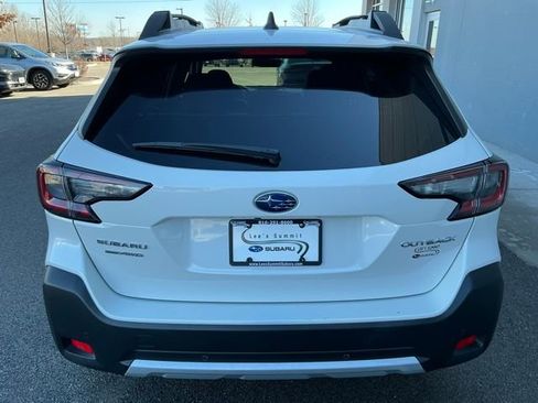 Used 2024 Subaru Outback Limited image 3