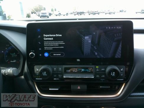 Used 2024 Toyota Grand Highlander AWD Hybrid image 16