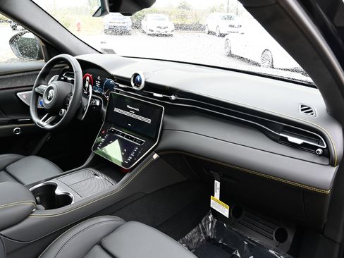 New 2026 Maserati Grecale Modena image 47