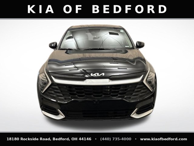 Certified 2025 Kia Sportage LX FWD image 2
