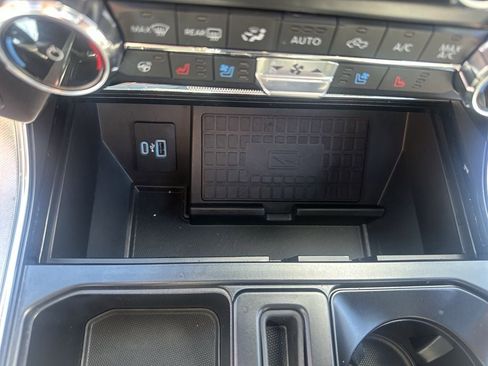 Used 2022 Ford F150 Platinum w/ Equipment Group 701A High AWD/4WD image 23