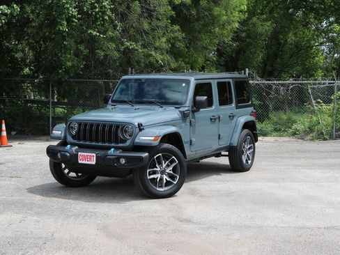 Used 2024 Jeep Wrangler Unlimited w/ Convenience Group image 1