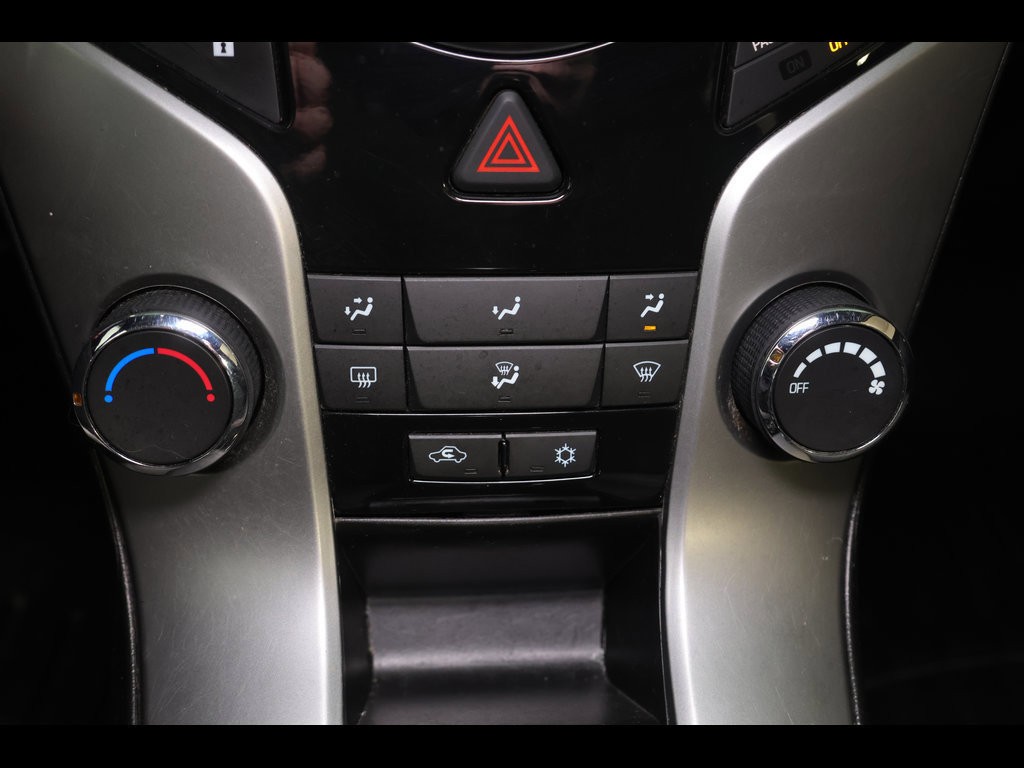 Used 2013 Chevrolet Cruze LT FWD image 20
