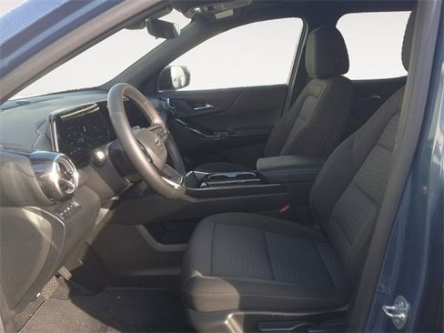 Certified 2025 Chevrolet Equinox LT w/ Safety and Technology Package image 5