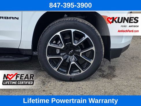 Used 2023 Chevrolet Suburban RST w/ Luxury Package AWD/4WD image 9