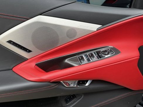 Used 2021 Chevrolet Corvette Stingray Premium Conv w/ Z51 Performance Package image 23