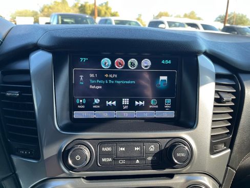 Used 2018 Chevrolet Tahoe LT image 13