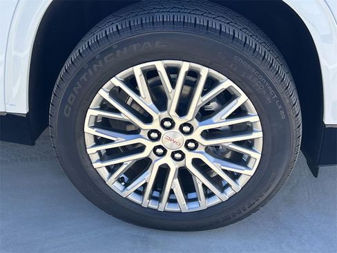 New 2026 GMC Acadia Denali w/ Super Cruise Package image 33