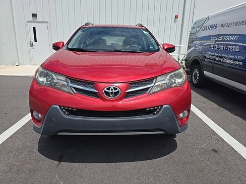 Used 2015 Toyota RAV4 XLE FWD image 1