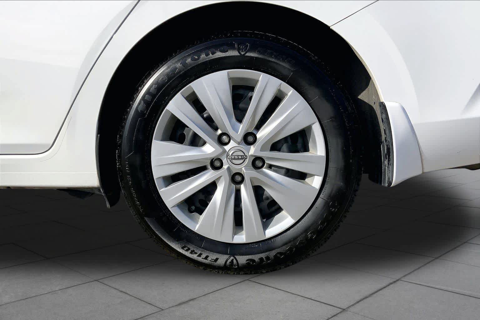 Used 2025 Nissan Sentra S FWD image 11