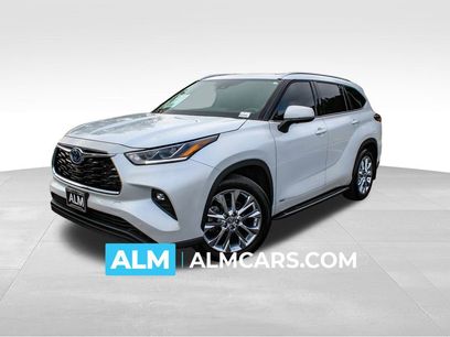 Used 2023 Toyota Highlander Limited