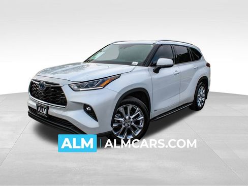 Used 2023 Toyota Highlander Limited image 1