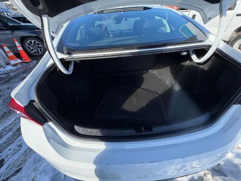 Used 2023 Chevrolet Malibu LT image 10