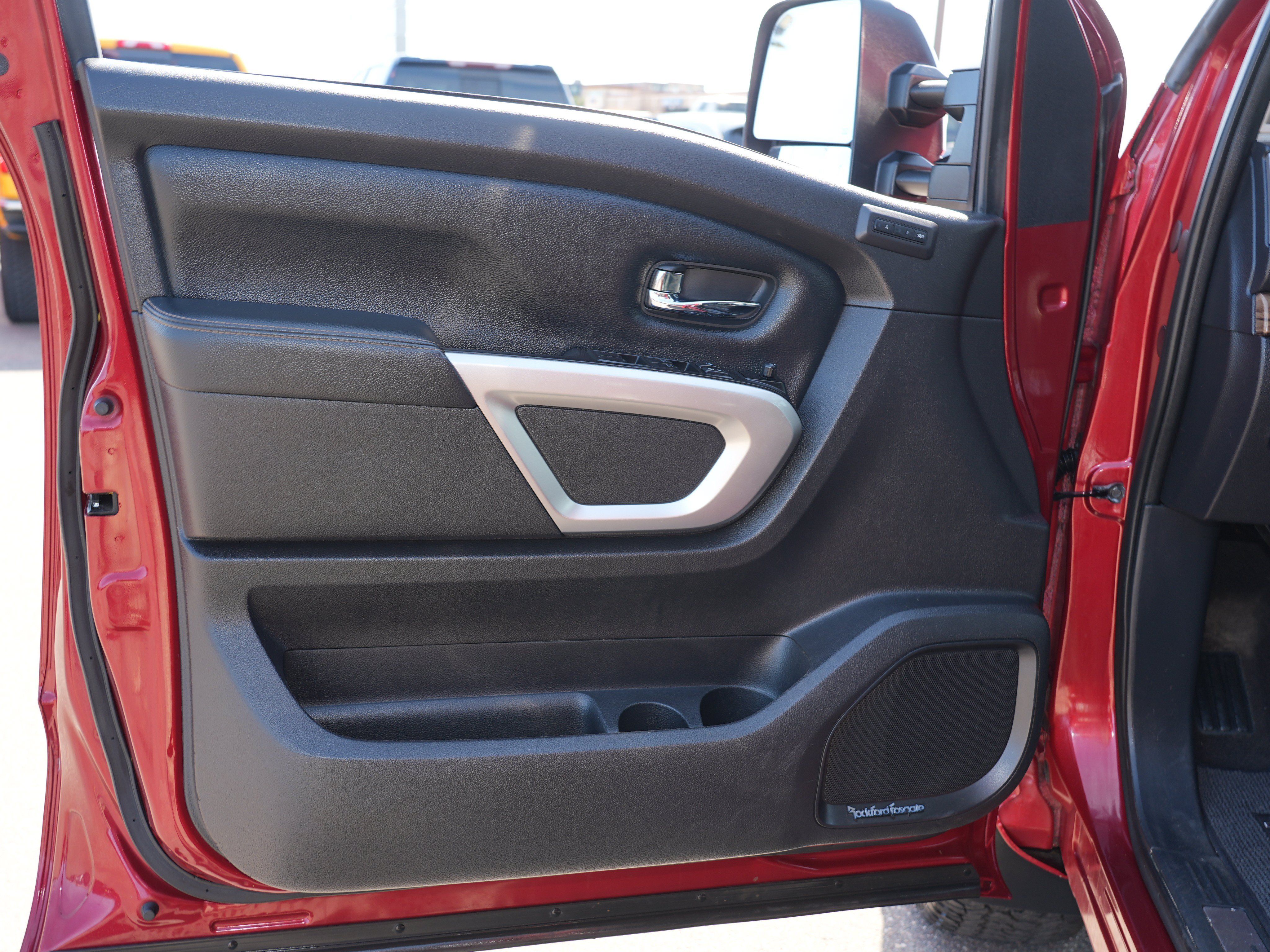 Used 2018 Nissan Titan SL w/ Texas Titan Edition AWD/4WD image 14