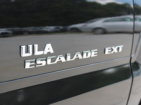 Used 2006 Cadillac Escalade EXT image 16