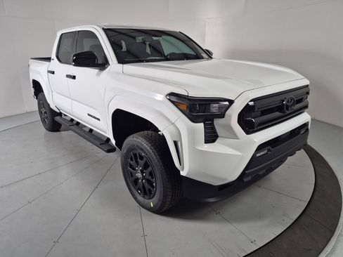 New 2026 Toyota Tacoma SR5 image 6