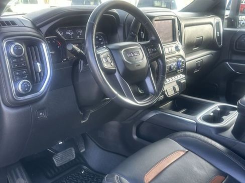 Used 2022 GMC Sierra 2500 AT4 w/ Gooseneck/5TH Wheel Package image 10