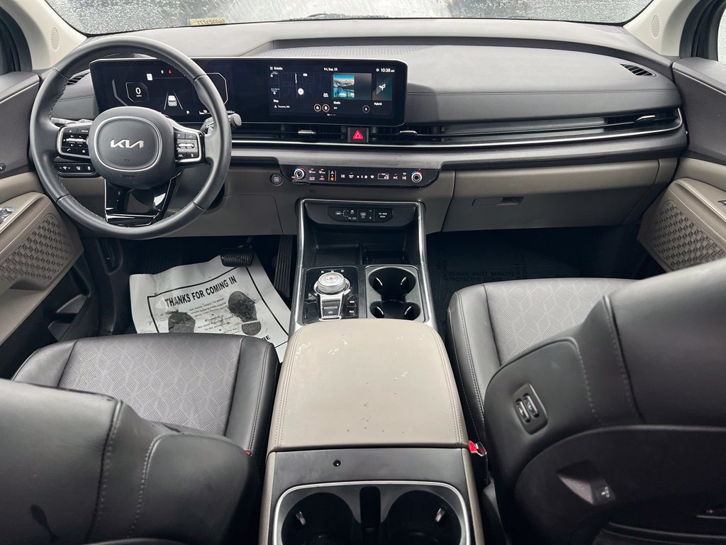 Certified 2025 Kia Carnival SX FWD image 14