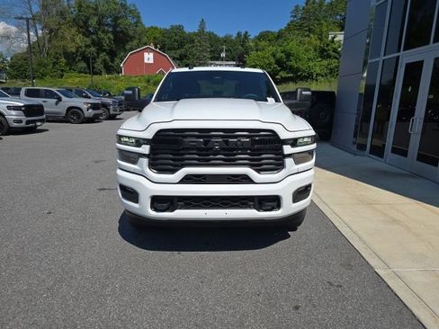 Used 2026 RAM 2500 Big Horn AWD/4WD image 2