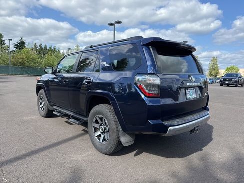 Used 2019 Toyota 4Runner TRD Off-Road Premium AWD/4WD image 5