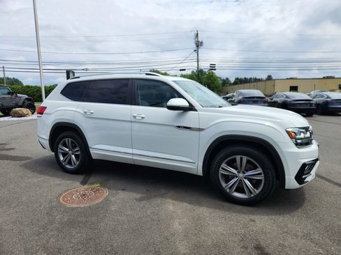 Used 2019 Volkswagen Atlas SEL R-Line image 18