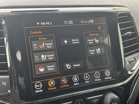 Used 2021 Jeep Grand Cherokee High Altitude image 18