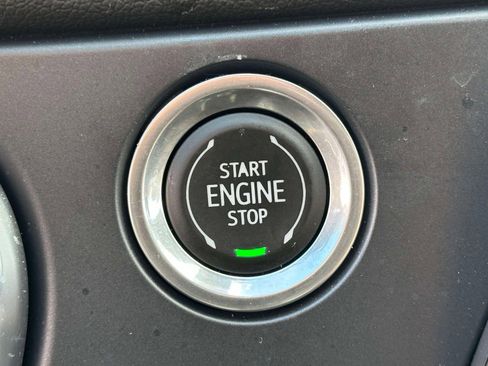 Certified 2022 Chevrolet Blazer Premier w/ Enhanced Convenience Package image 24