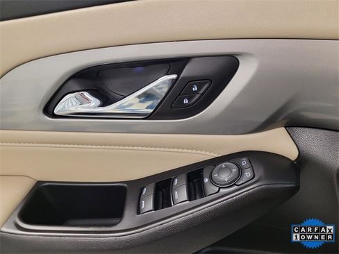 Used 2023 Chevrolet Traverse LS w/ Safety Package image 27