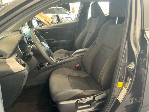 Certified 2020 Toyota C-HR LE FWD image 14