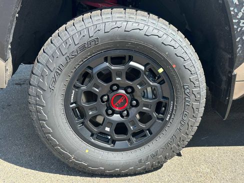 Used 2025 Toyota Tundra TRD Pro AWD/4WD image 4