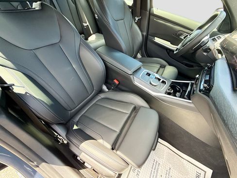 Used 2025 BMW 330i Sedan image 15