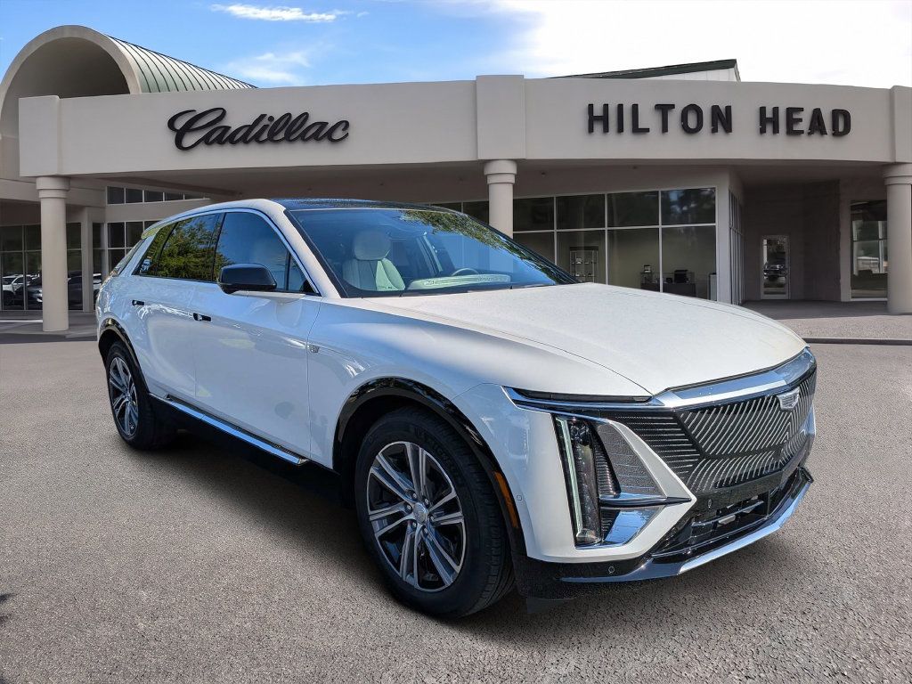 Certified 2024 Cadillac Lyriq Luxury RWD image 7