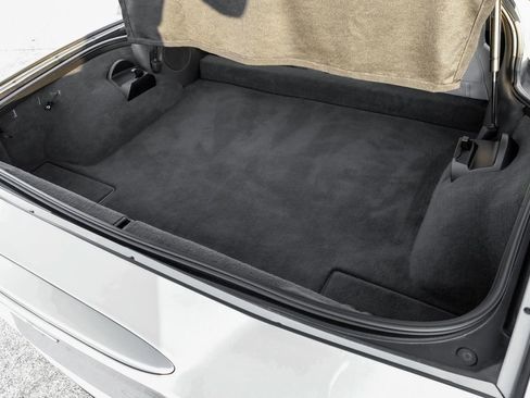 Used 2006 Chevrolet Corvette Coupe w/ Preferred Equipment Group image 46