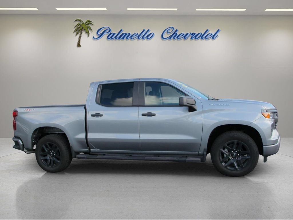 Used 2026 Chevrolet Silverado 1500 Custom AWD/4WD image 2