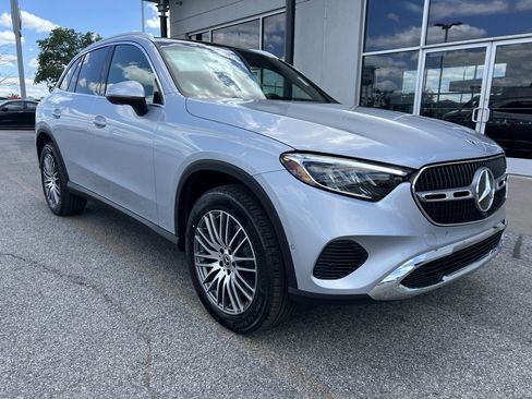 Certified 2025 Mercedes-Benz GLC 300 4MATIC image 3