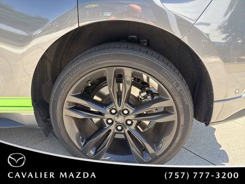 Used 2024 Ford Edge ST w/ Equipment Group 401A AWD/4WD image 20
