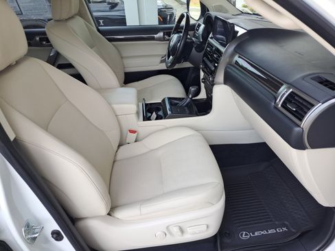 Used 2023 Lexus GX 460 Premium AWD/4WD image 19