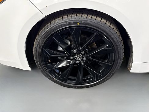 Used 2021 Toyota Corolla SE image 38