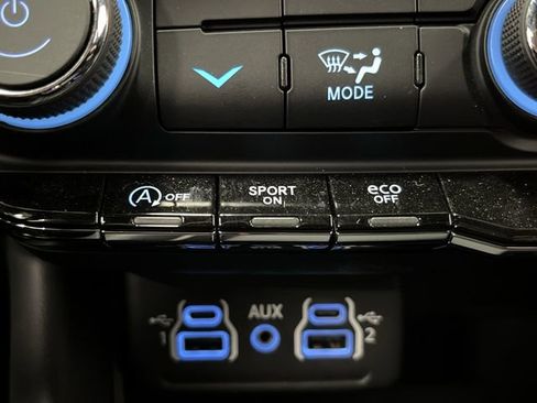 Used 2024 Dodge Durango SXT w/ 3rd Row Seating Group image 22