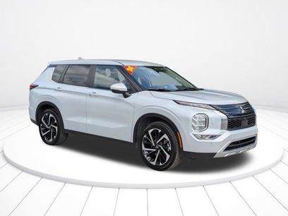Used 2024 Mitsubishi Outlander SE