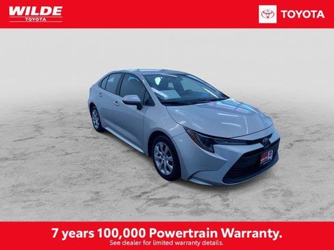 Certified 2025 Toyota Corolla LE FWD image 3