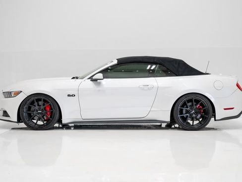 Used 2017 Ford Mustang GT Premium RWD image 26