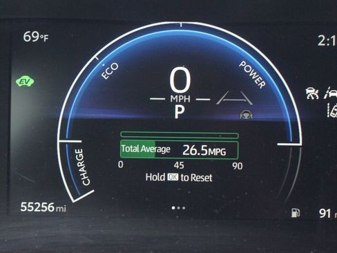 Used 2025 Toyota Camry SE FWD image 4