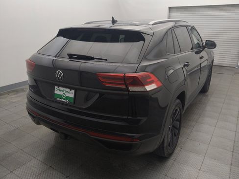 Used 2022 Volkswagen Atlas Cross Sport SE FWD image 7