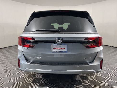 New 2026 Honda Odyssey Touring image 16