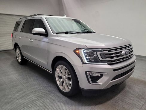 Used 2019 Ford Expedition Limited w/ Equipment Group 302A AWD/4WD image 13