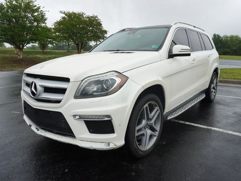 Used 2013 Mercedes-Benz GL 550 4MATIC image 8