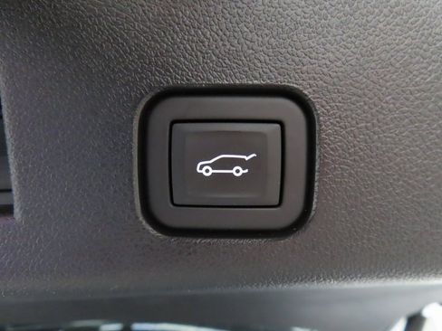 Used 2024 Chevrolet Traverse RS w/ LPO, Floor Liner Package image 45