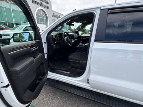 Used 2026 Chevrolet Silverado 1500 LT AWD/4WD image 3